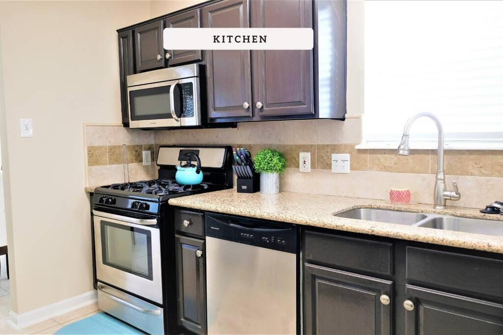 Willa Exceptional, 5 Beds, Near Downtown - Bold Ruler Stafford Zewnętrze zdjęcie